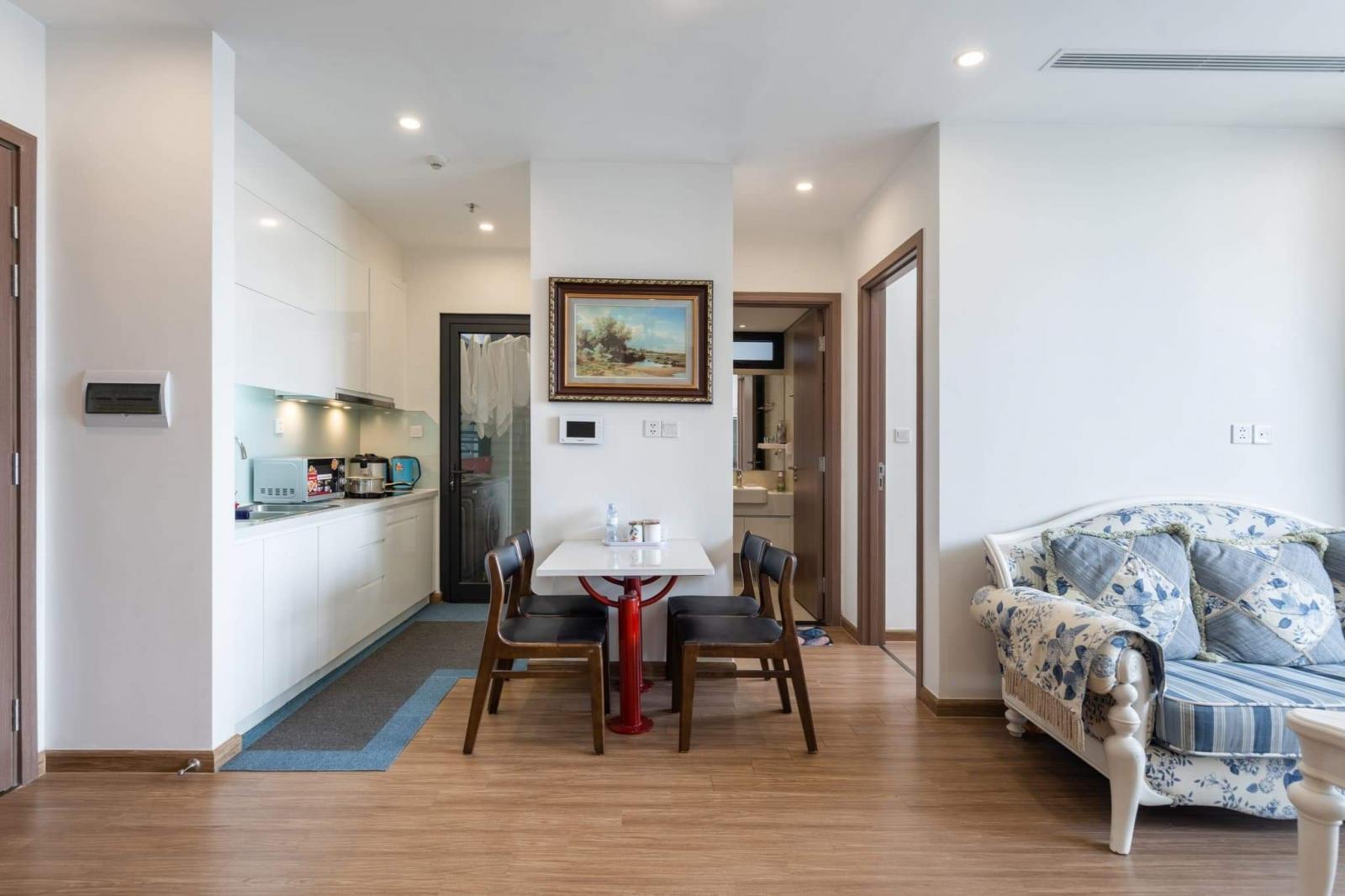 Cho thuê chung cư N01 T2 Ngoại Giao Đoàn, 135 m2, 3Pn, full nội thất cao cấp, 17 tr/th